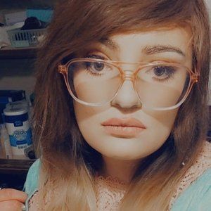 Meet your Posher, Livvs